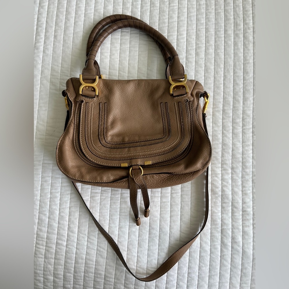 Chloe small Marcie bag in grained leather. Pre-loved, in excellent condition.
